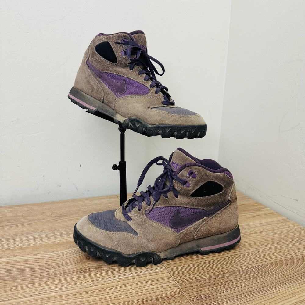 Nike Vintage 90’s ACG Caldera Purple Brown Suede Hiking Boots Women’s Size 8.5